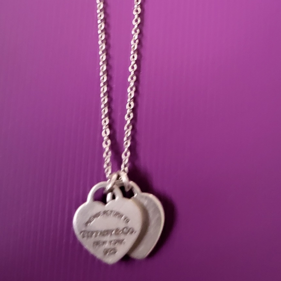 Tiffany Double Heart Tag Pendant ♥️ GREAT GIFT FOR MOTHER'S 🎁 DAY. - Picture 6 of 8